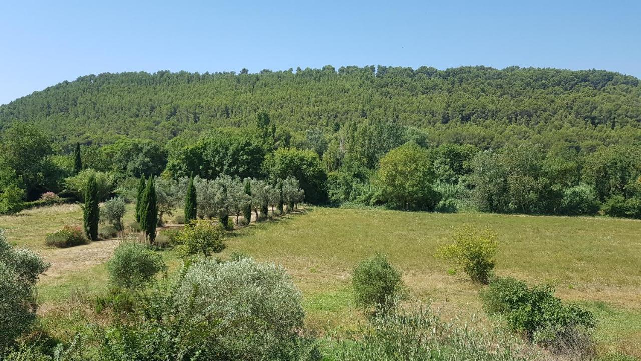 Moulin De Bonfilhon Bed & Breakfast Cornillon-Confoux Dış mekan fotoğraf