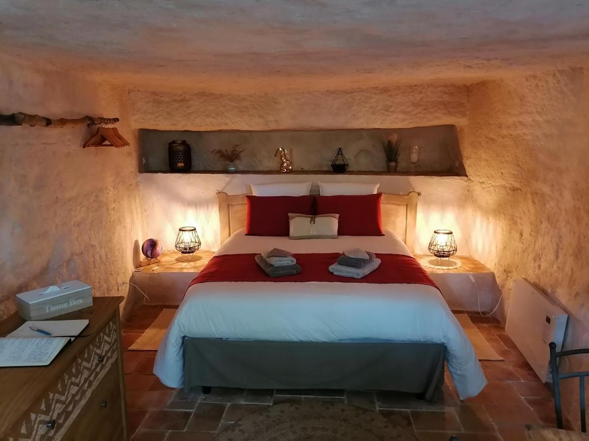 Moulin De Bonfilhon Bed & Breakfast Cornillon-Confoux Dış mekan fotoğraf