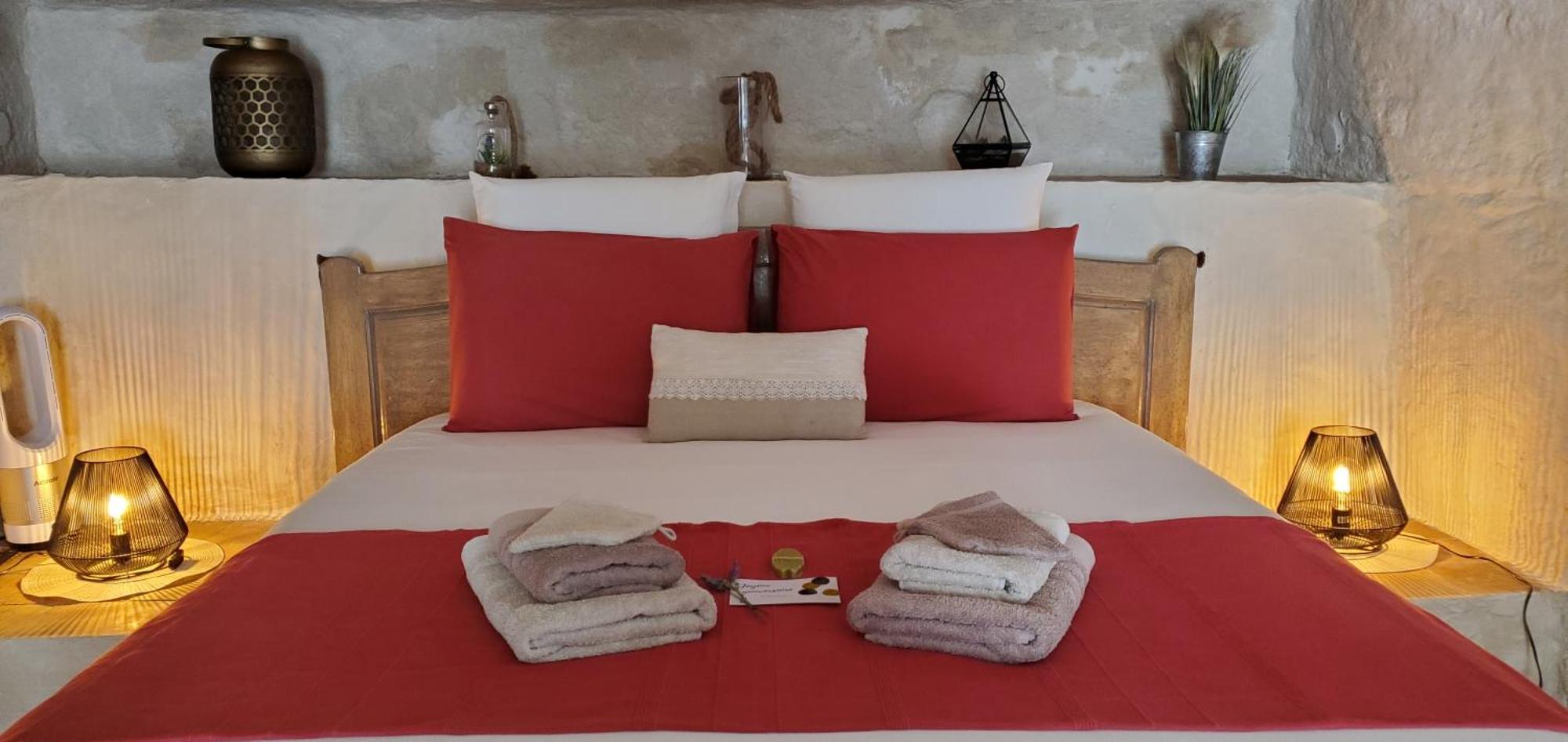 Moulin De Bonfilhon Bed & Breakfast Cornillon-Confoux Dış mekan fotoğraf